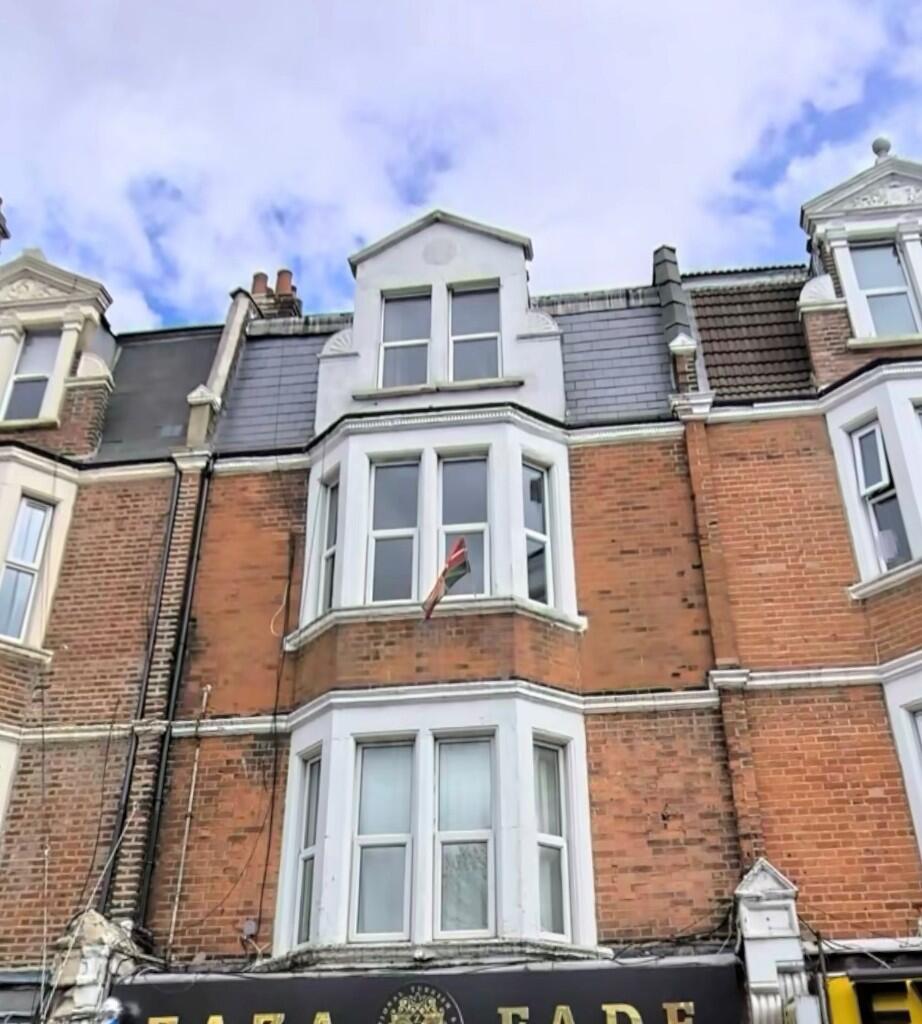2a-2c Grand Parade, Green Lanes, London, N4
