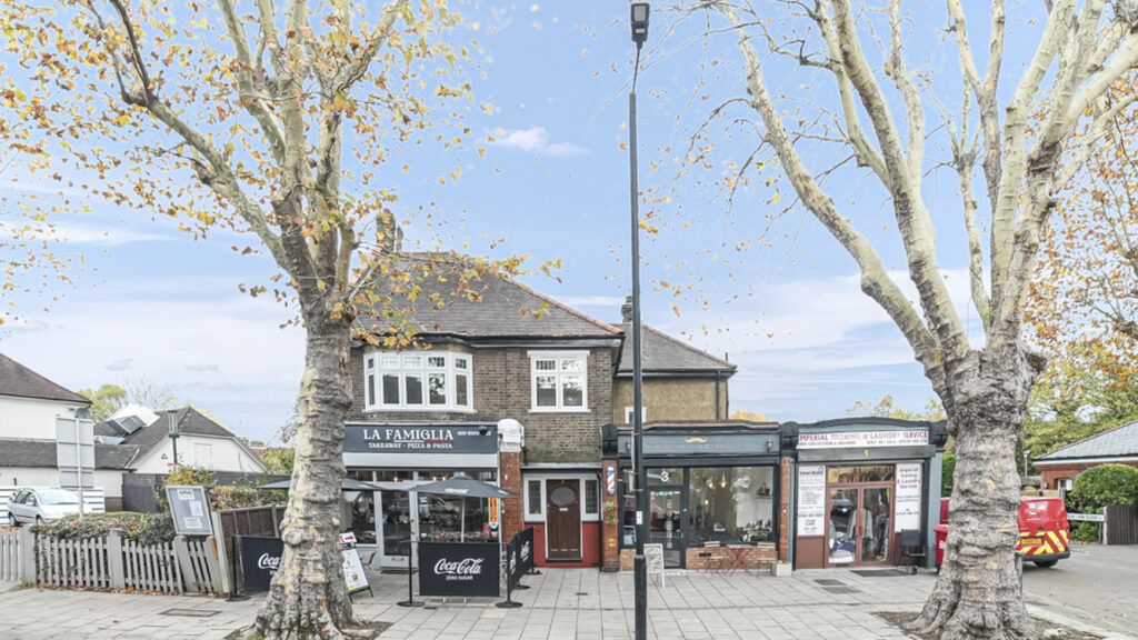 5 Vera Avenue, Winchmore Hill, Enfield