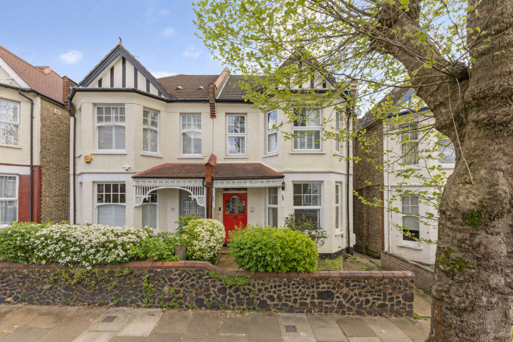 Belmont Avenue, Palmers Green, N13 4HD