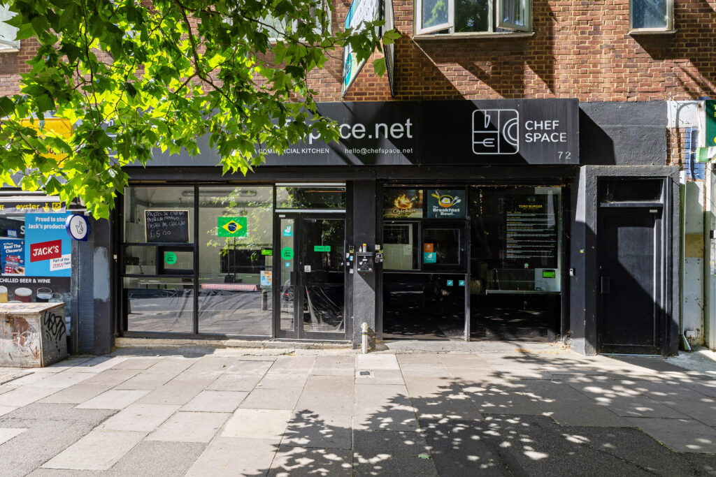 Clapham Park Road, London, SW4 7BX