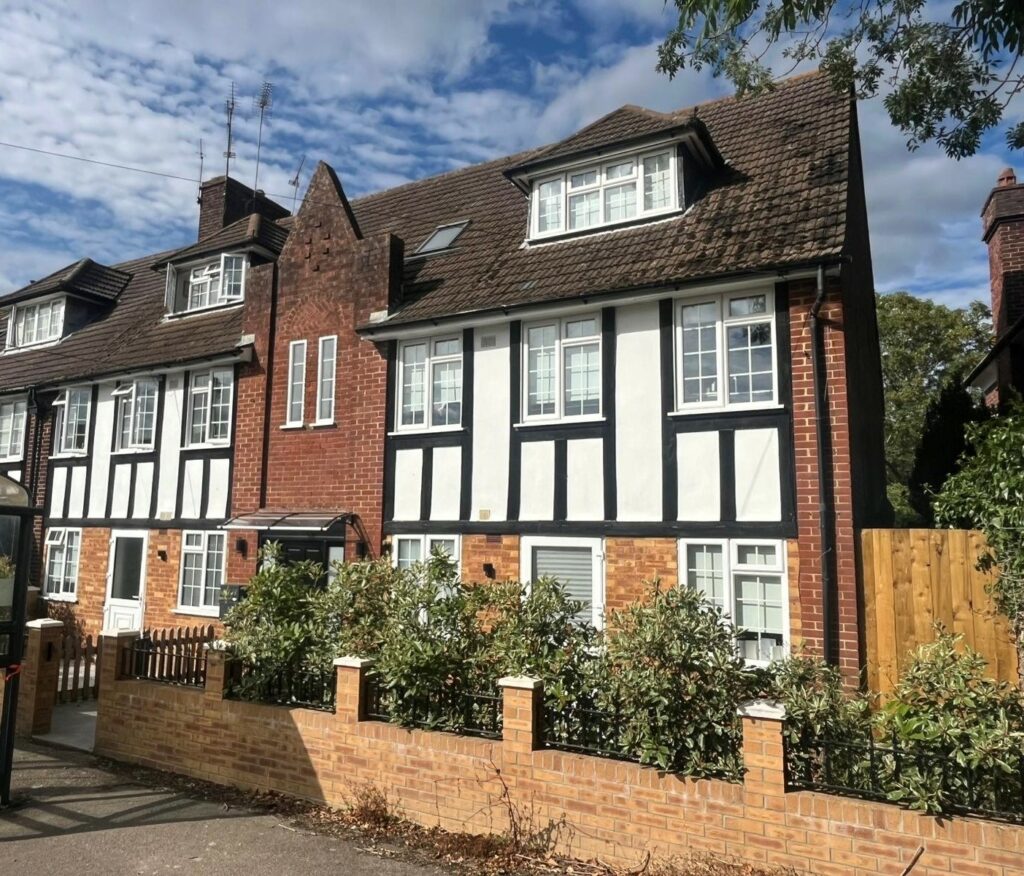 Bradmore Green, Brookmans Park, AL9 7QS