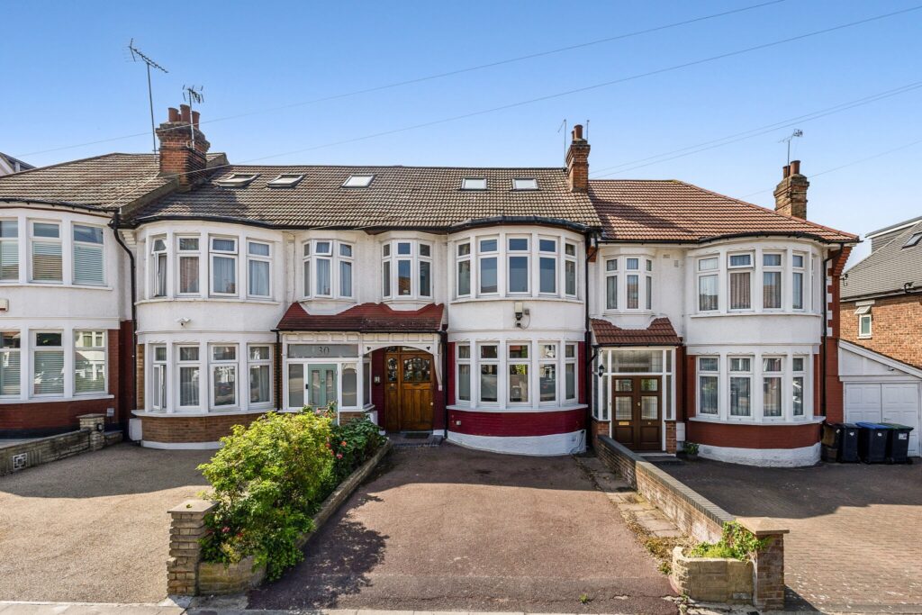 Grenoble Gardens, N13 6JG