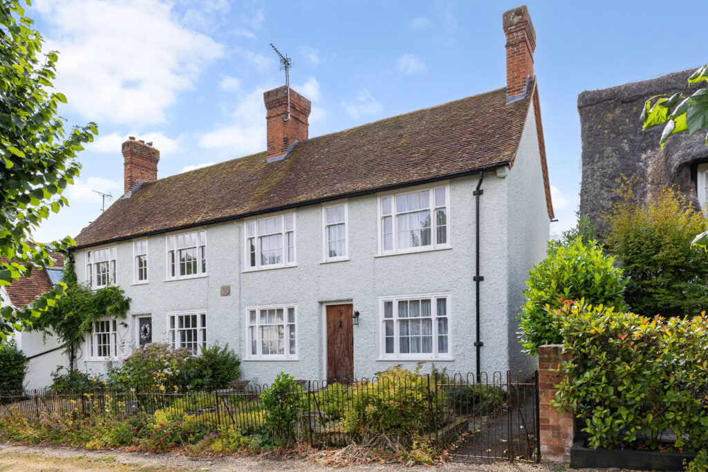 2 Hope Cottages, Westmill, SG9 9LW